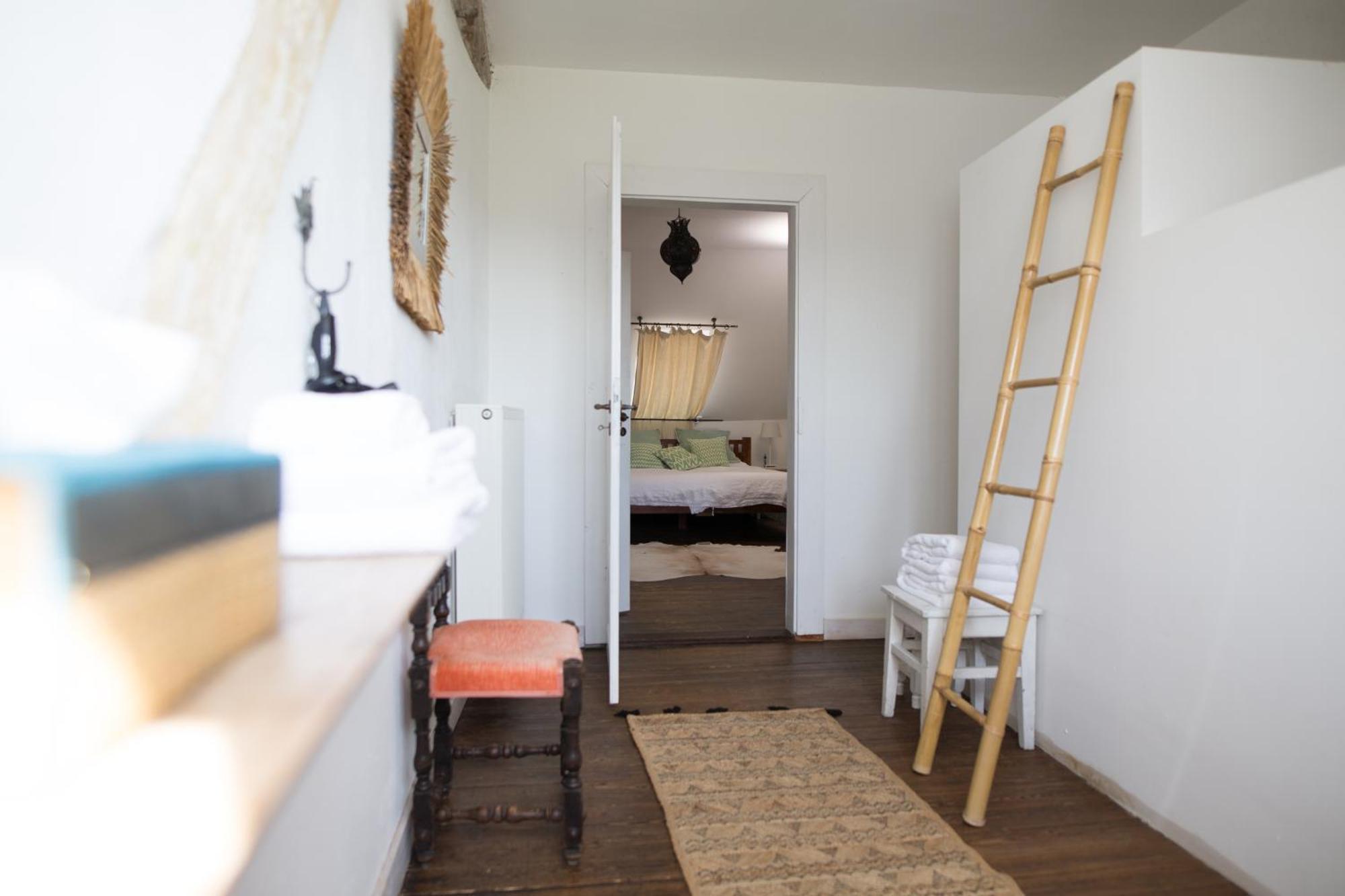 Liegen;Schaft Guesthouse Oestrich-Winkel Szoba fotó